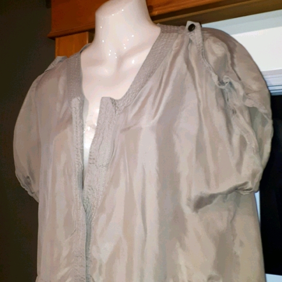 Light weight dress - Picture 2 of 5